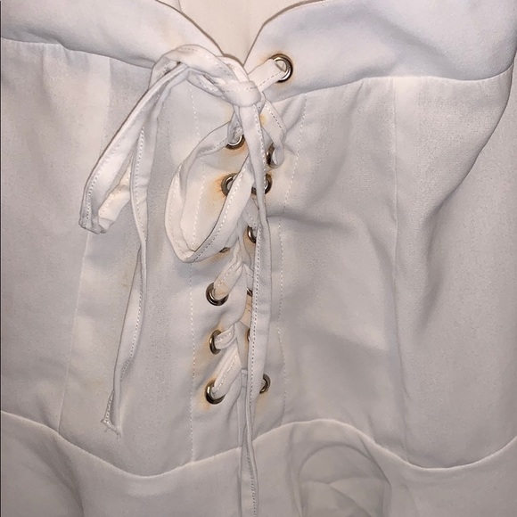 LF SEEK THE LABEL White Corset Lace Up Romper XS - Picture 2 of 5